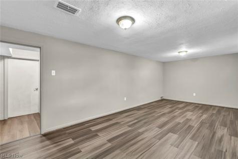 3934 Warrendale Road South Euclid OH 44118