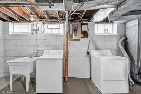 3934 Warrendale Road South Euclid OH 44118