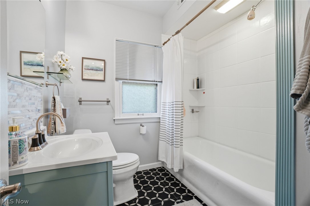 3331 Kenmore Road Shaker Heights OH 44122