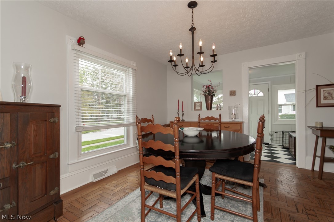 4516 Wood Street Willoughby OH 44094
