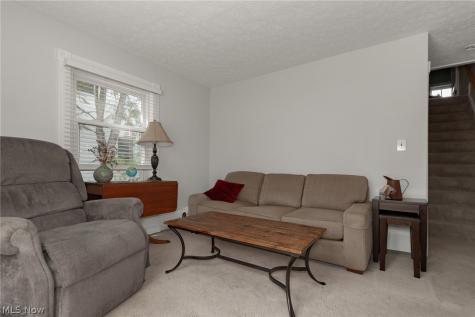 4516 Wood Street Willoughby OH 44094