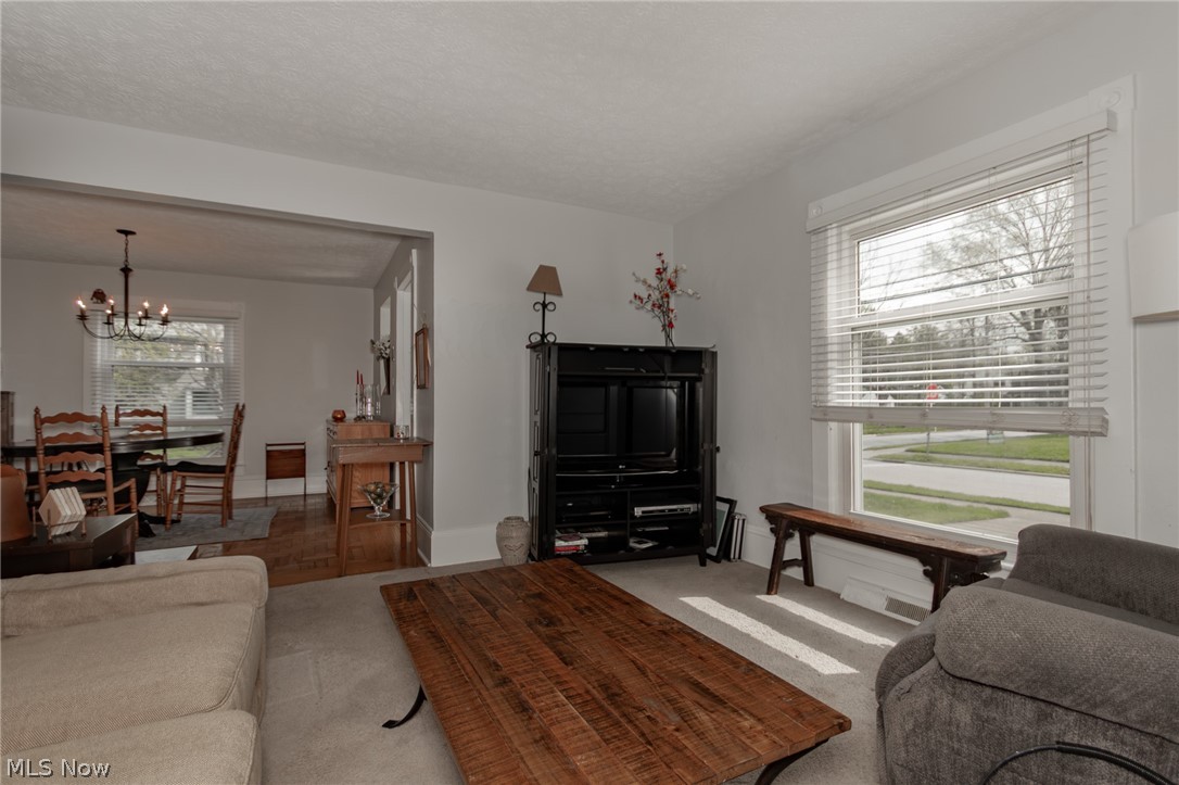 4516 Wood Street Willoughby OH 44094