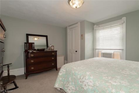 4516 Wood Street Willoughby OH 44094