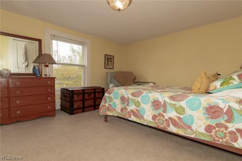 4516 Wood Street Willoughby OH 44094