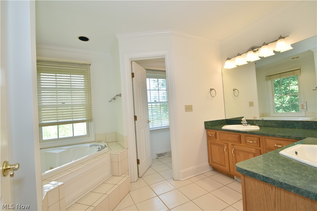495 North Street Chagrin Falls OH 44022