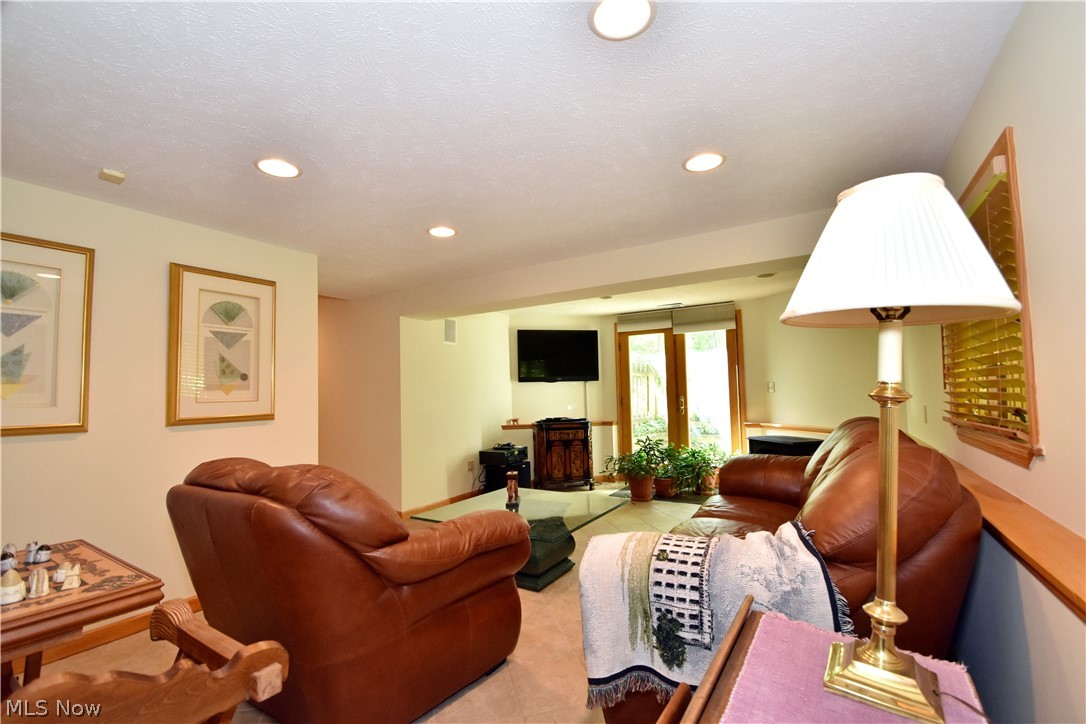 495 North Street Chagrin Falls OH 44022
