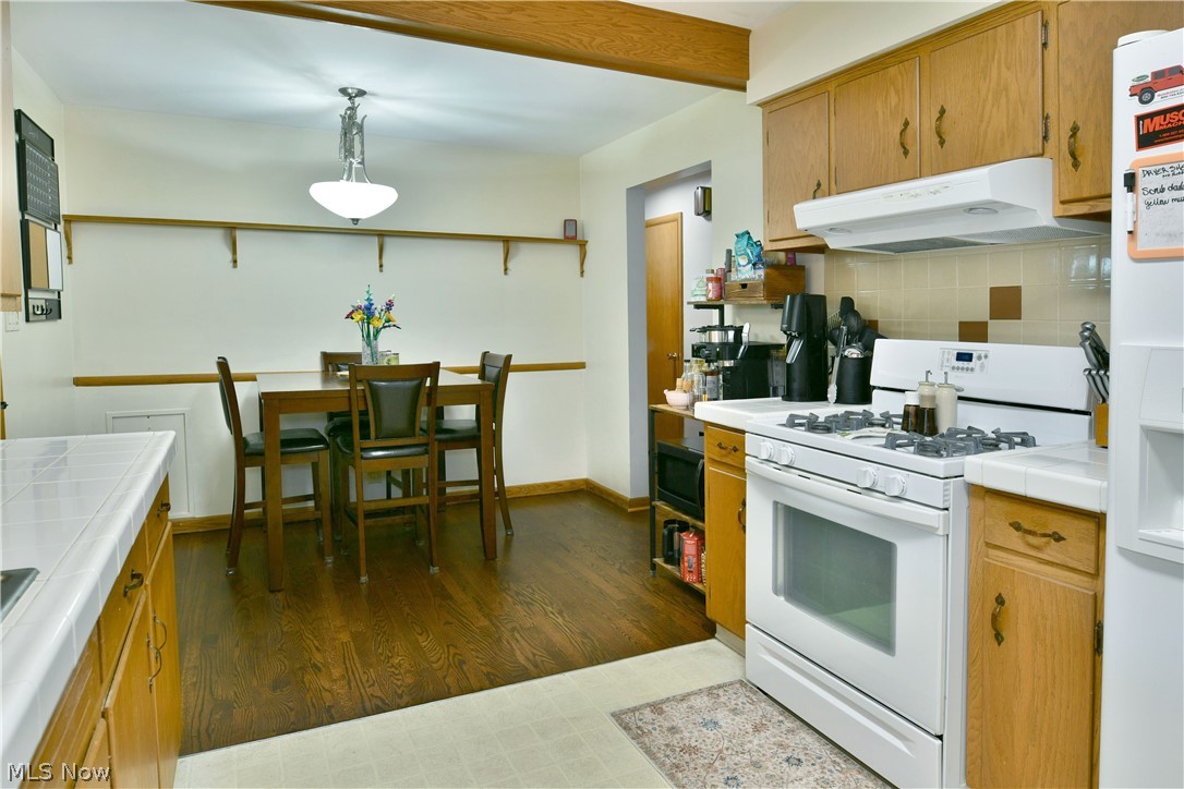 499 W Harvey Street Struthers OH 44471