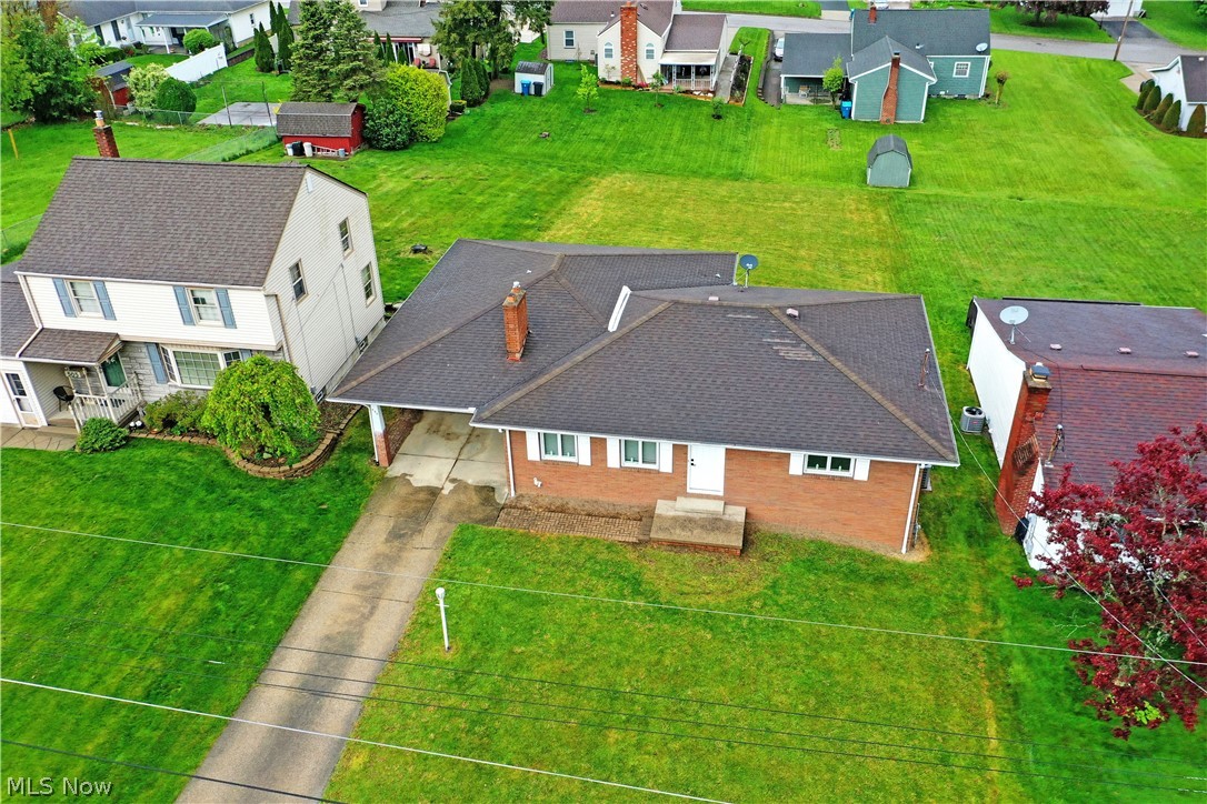 499 W Harvey Street Struthers OH 44471