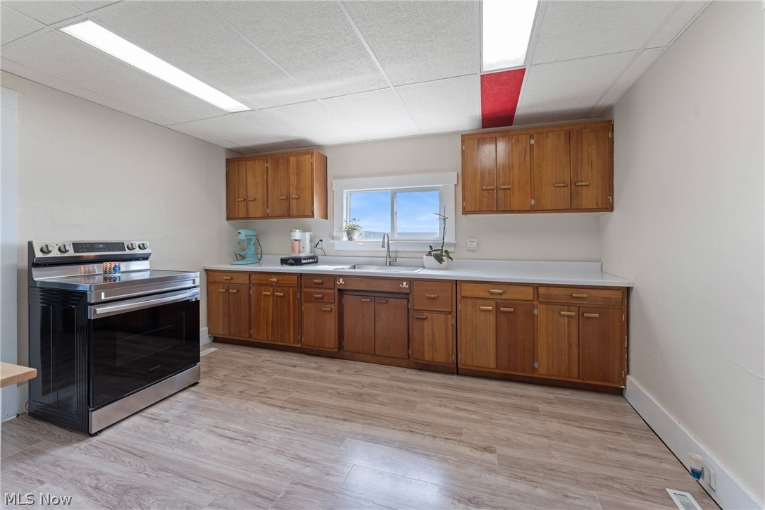 110 Dewey Avenue Freeport OH 43973