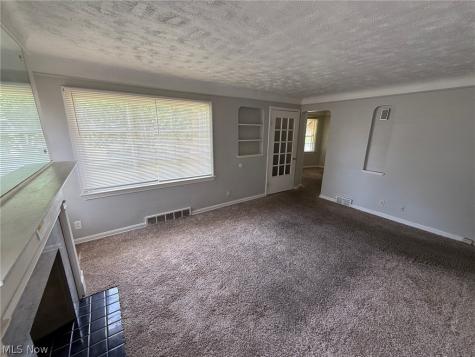 411 E 264th Street Euclid OH 44132