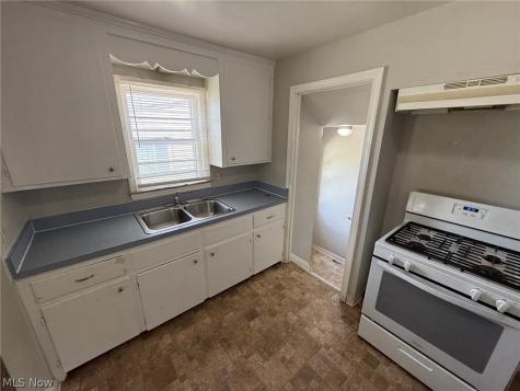 411 E 264th Street Euclid OH 44132