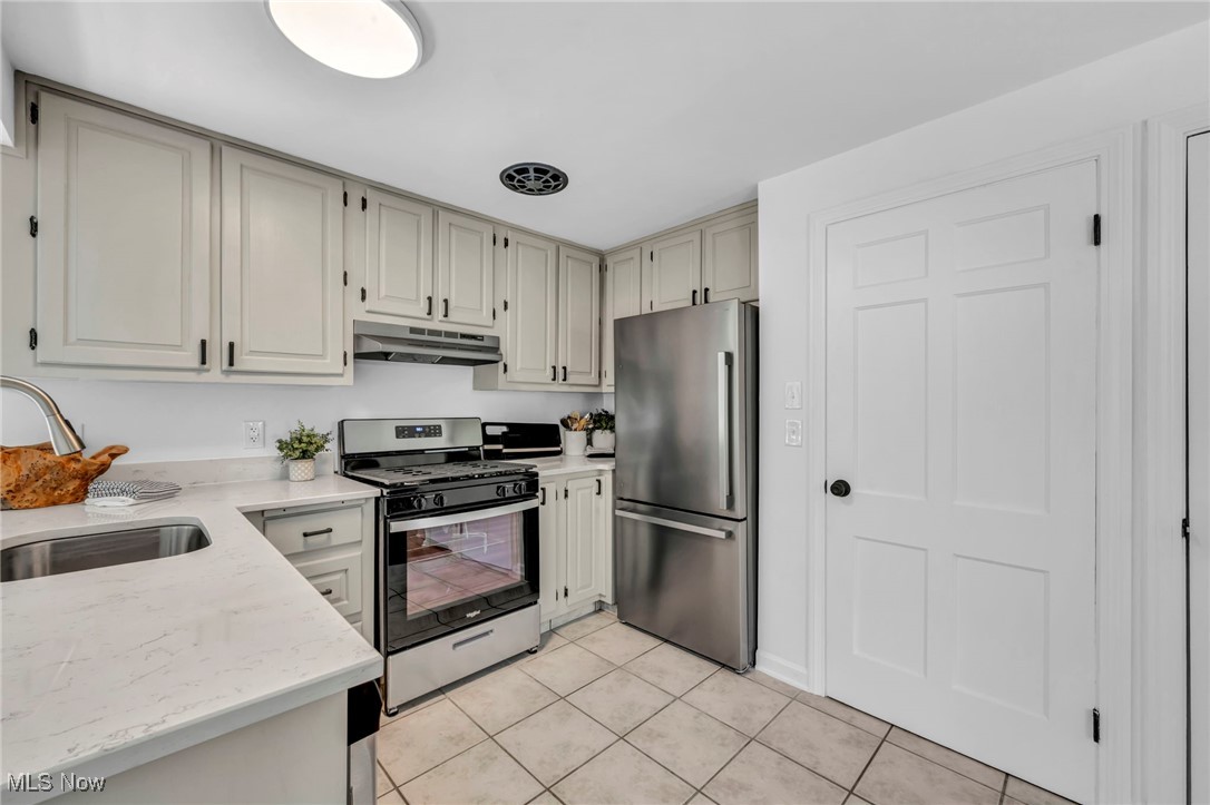 6959 Mill Road Brecksville OH 44141