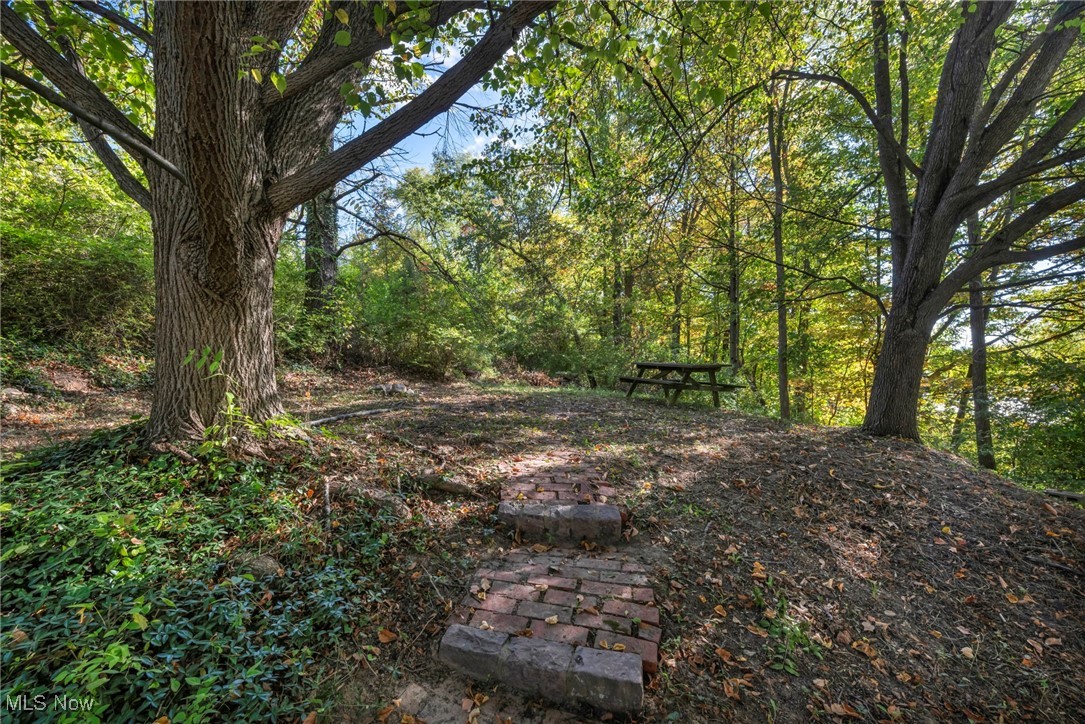 6959 Mill Road Brecksville OH 44141