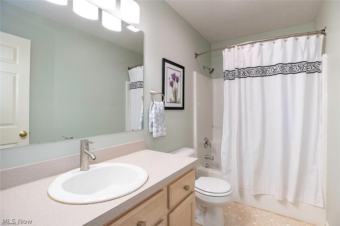 1089 Oak Street Medina OH 44256