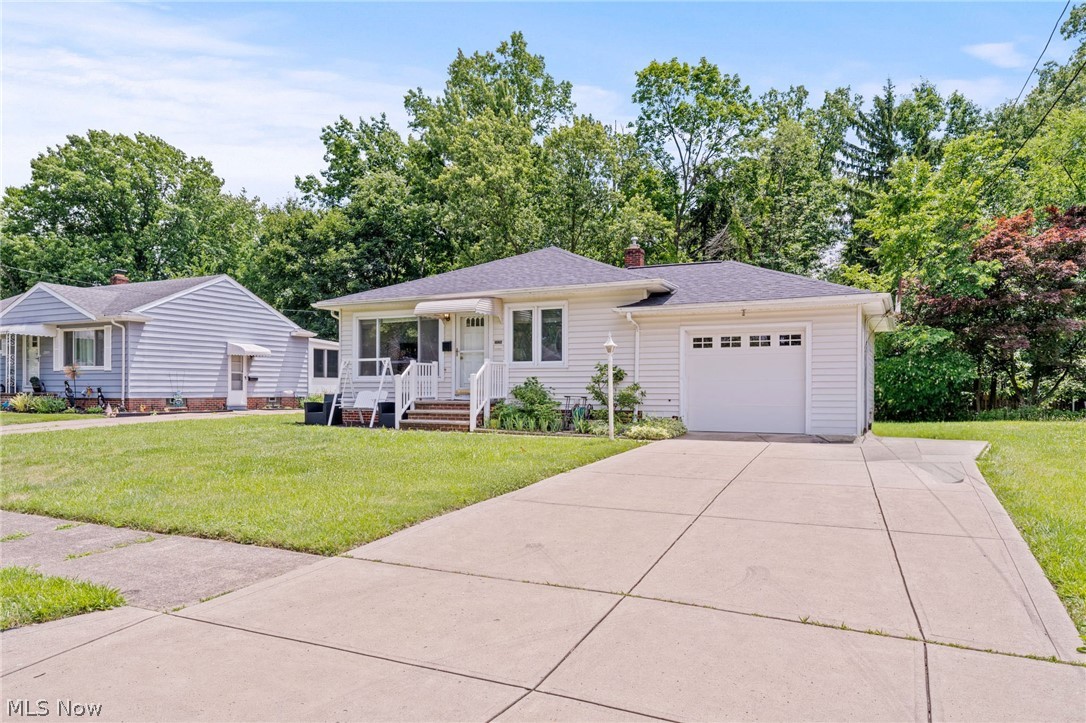 23235 Mildred Avenue North Olmsted OH 44070