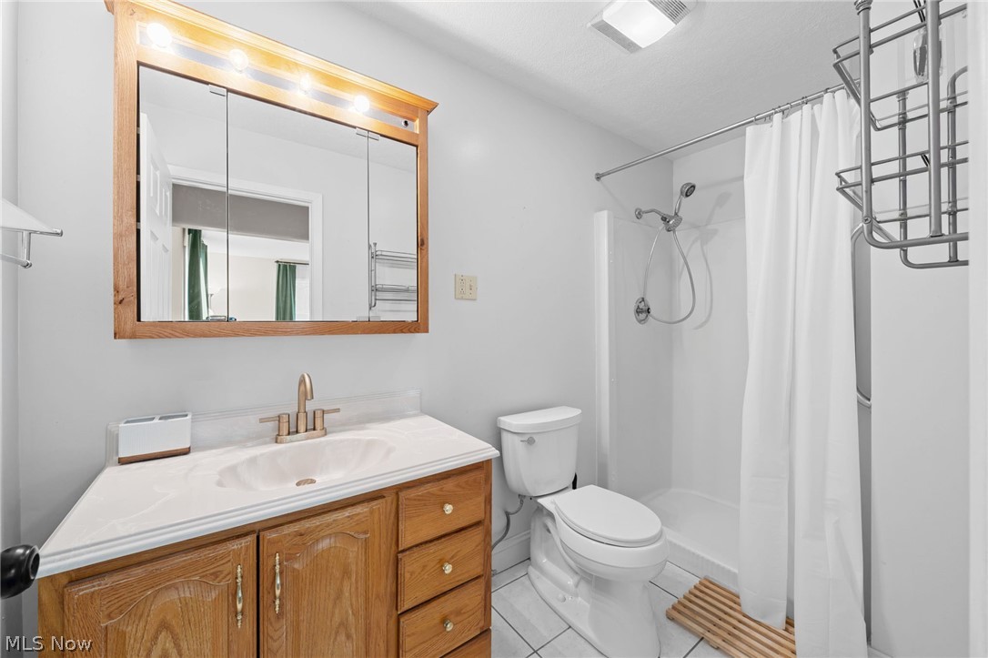 23235 Mildred Avenue North Olmsted OH 44070