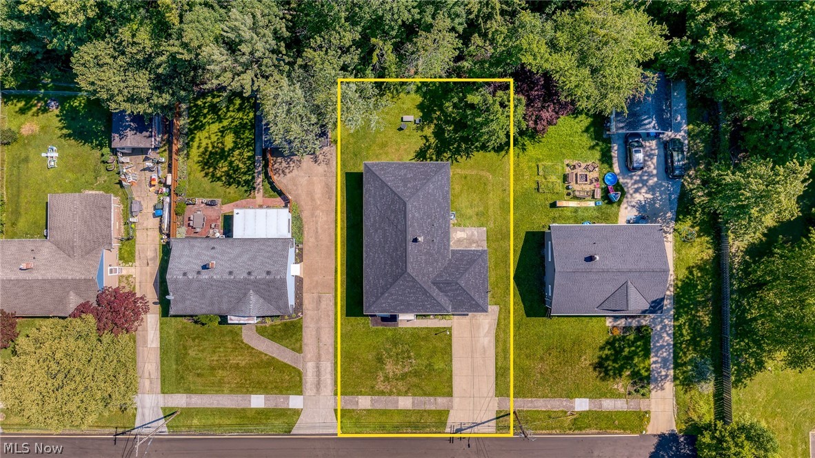 23235 Mildred Avenue North Olmsted OH 44070