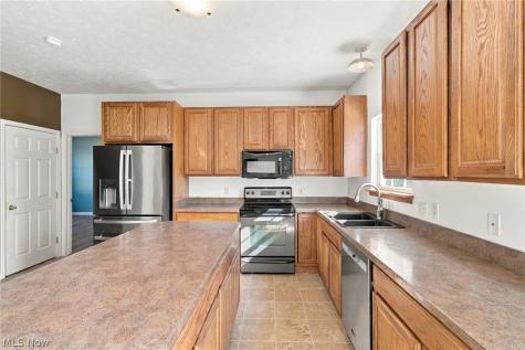 5374 Grovewood Lane Medina OH 44256