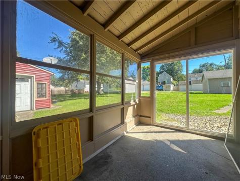 503 Washington Avenue Niles OH 44446