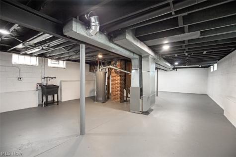 3589 E 118th Street Cleveland OH 44105