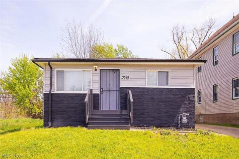 3589 E 118th Street Cleveland OH 44105