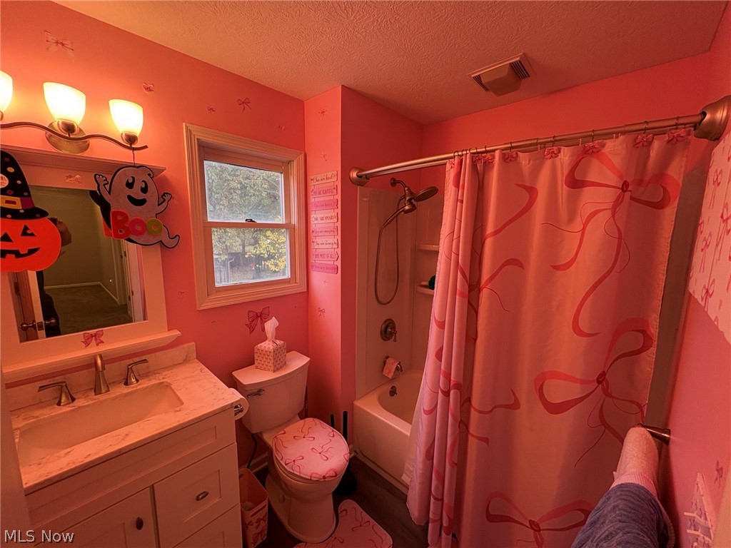 5170 White Pine Drive Brunswick Hills OH 44212