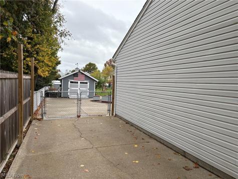 5170 White Pine Drive Brunswick Hills OH 44212