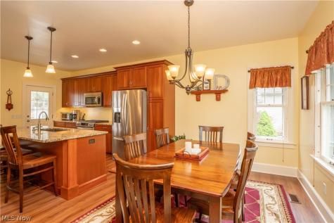 3907 Harvard Avenue NW Canton OH 44709