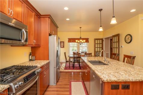 3907 Harvard Avenue NW Canton OH 44709