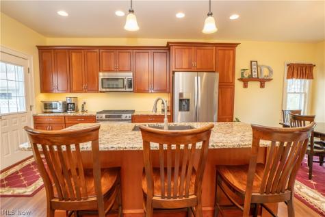 3907 Harvard Avenue NW Canton OH 44709