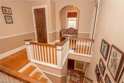 3907 Harvard Avenue NW Canton OH 44709