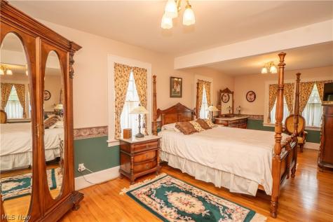 3907 Harvard Avenue NW Canton OH 44709