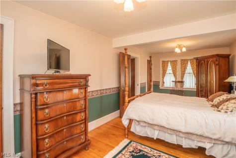3907 Harvard Avenue NW Canton OH 44709