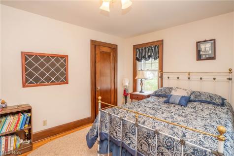 3907 Harvard Avenue NW Canton OH 44709