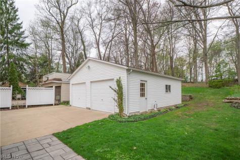 3907 Harvard Avenue NW Canton OH 44709