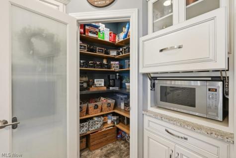3753 Cain Street NW North Canton OH 44720