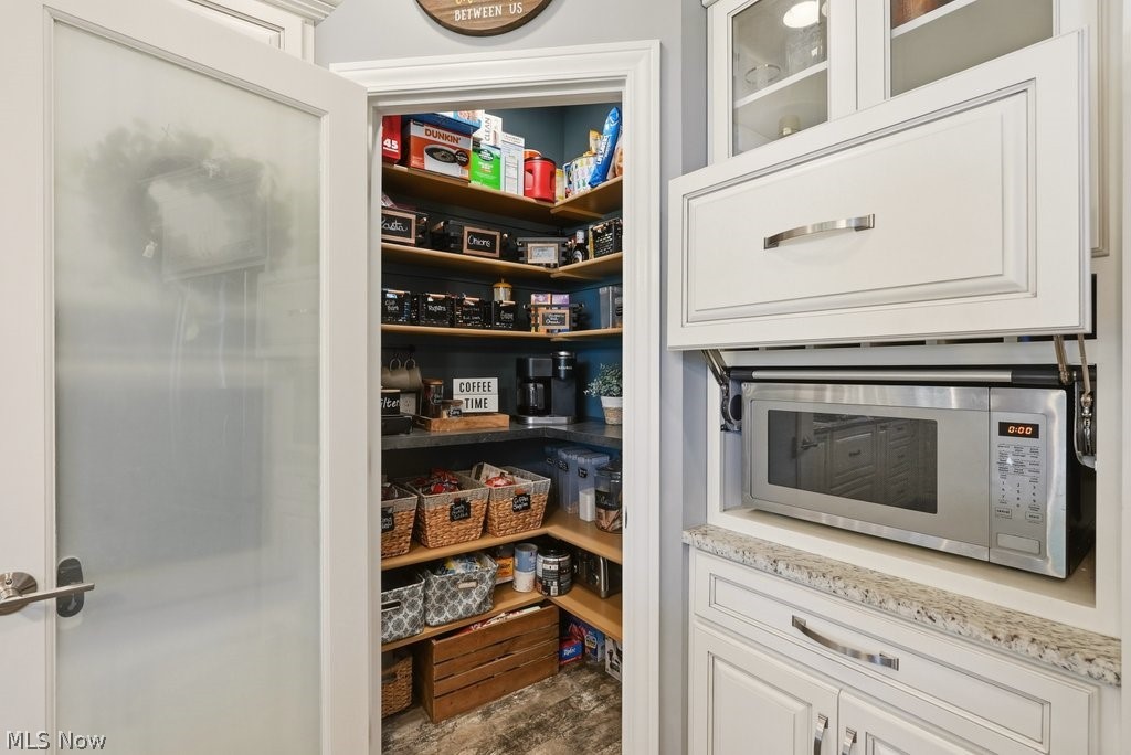 3753 Cain Street NW North Canton OH 44720