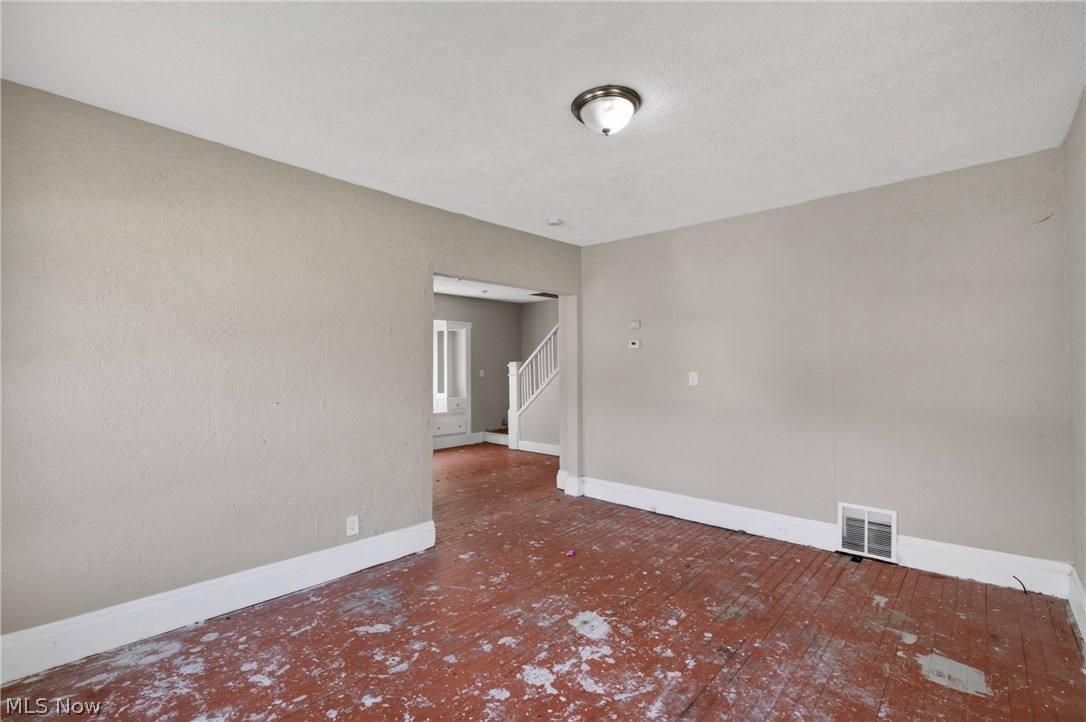 4134 E 142nd Street Cleveland OH 44128