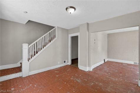 4134 E 142nd Street Cleveland OH 44128