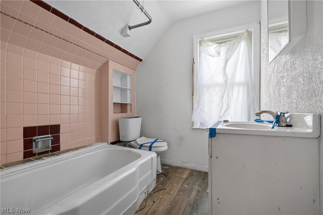 4134 E 142nd Street Cleveland OH 44128