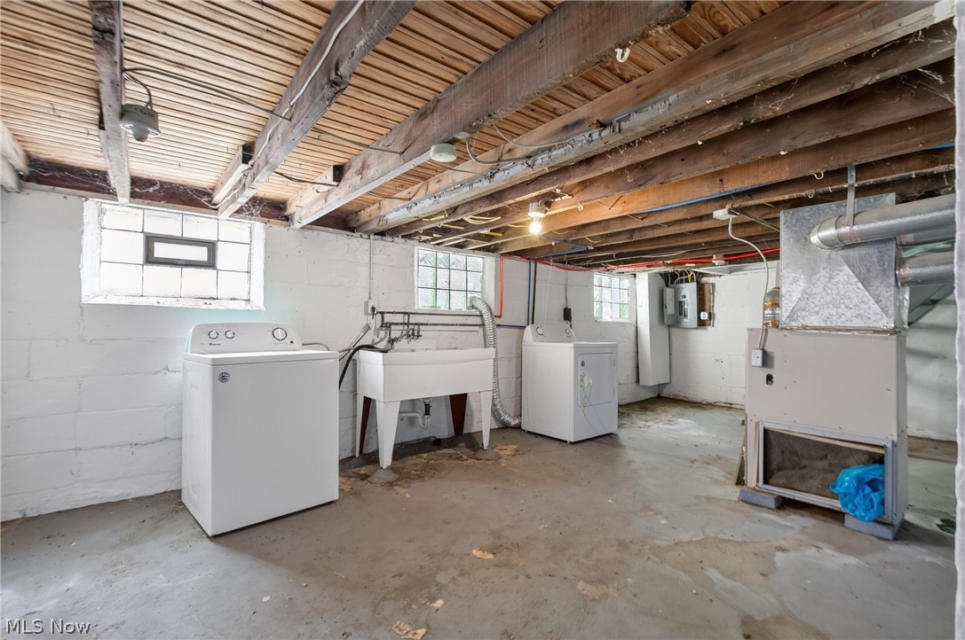 4134 E 142nd Street Cleveland OH 44128