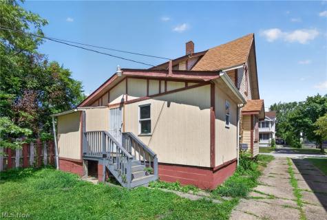 4134 E 142nd Street Cleveland OH 44128