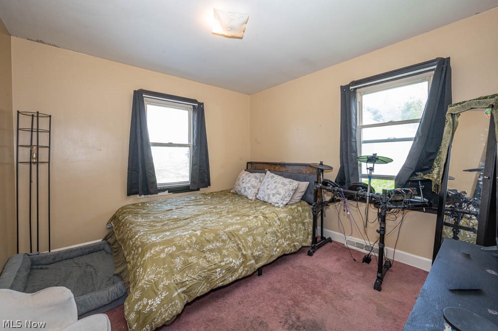 436 W Wood Street Lowellville OH 44436