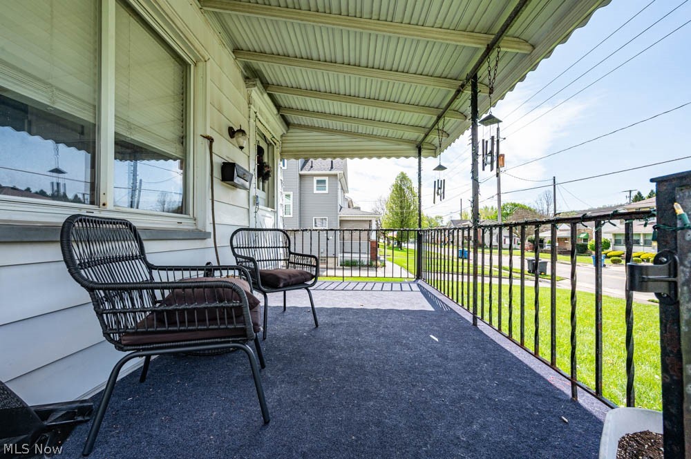 436 W Wood Street Lowellville OH 44436