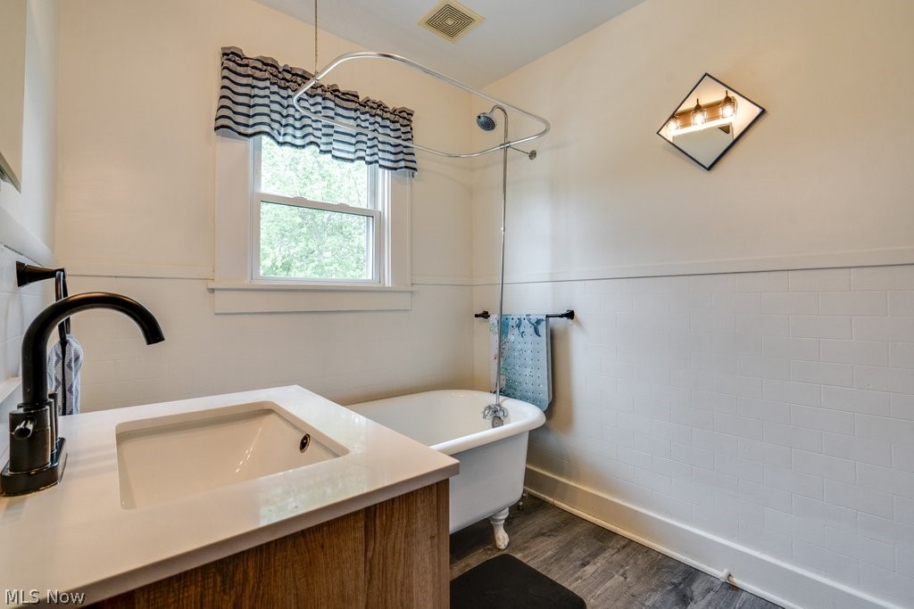 54 S School Street Millersburg OH 44654