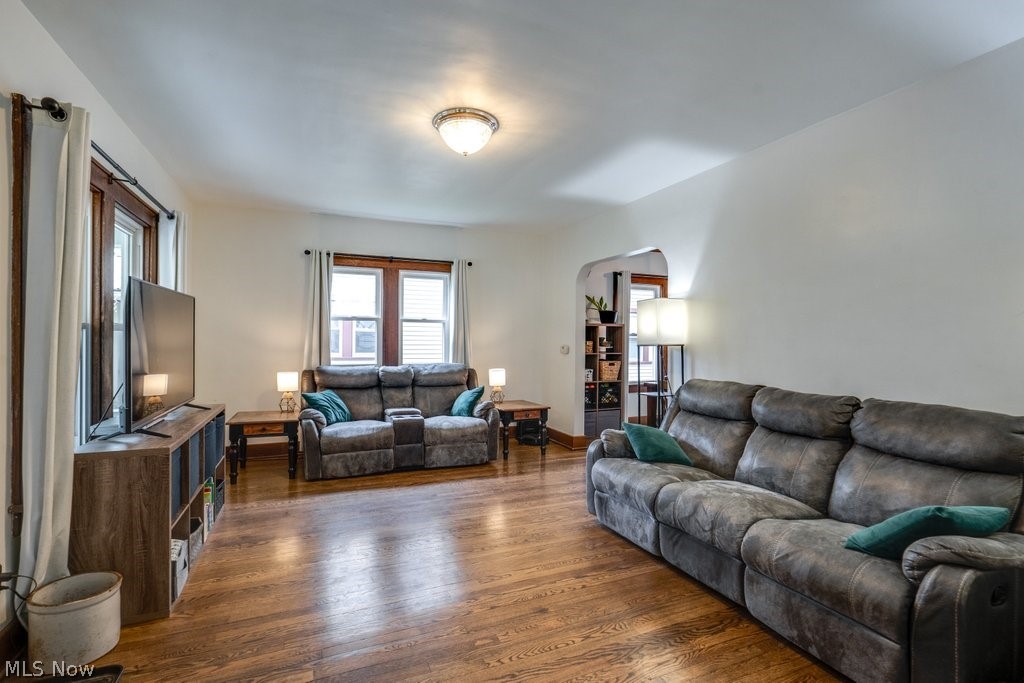 54 S School Street Millersburg OH 44654