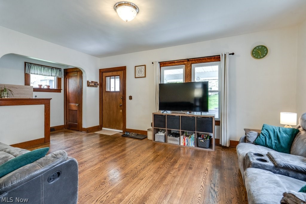 54 S School Street Millersburg OH 44654