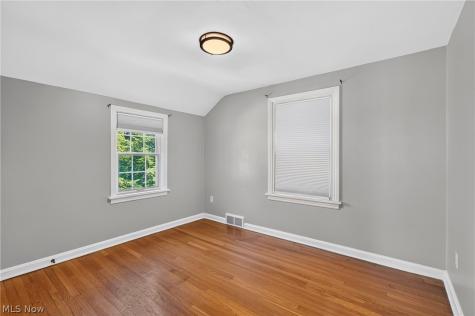 327 32nd Street NW Canton OH 44709