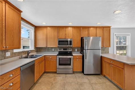 327 32nd Street NW Canton OH 44709