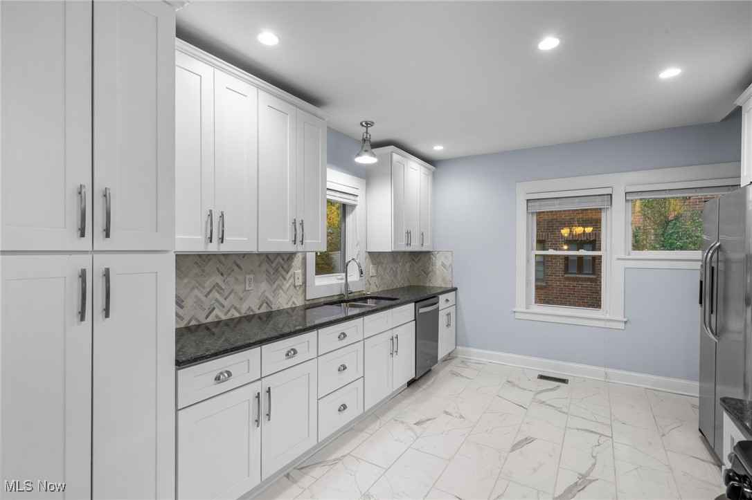 2239 Woodward Avenue Lakewood OH 44107